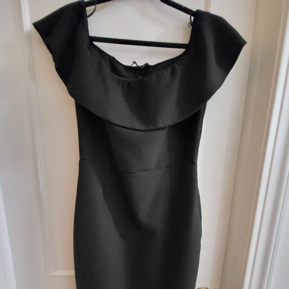 Zara Black Off-The-Shoulder Ruffle Midi Dress - Size Large